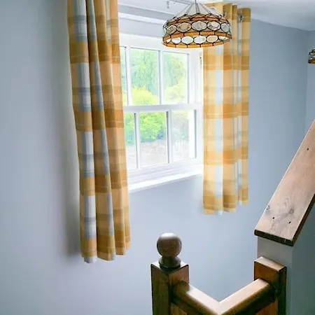 Cosy Annex In The Gateway To The Lakes 度假居 *